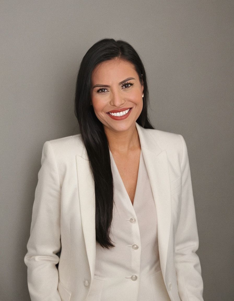 ROXANA FLORES 